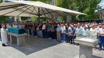 Emekli Bankacı Esin Camak Hayatını Kaybetti