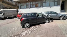 Kağıthane'de Yokuştan Kayarak Kaza Yapan Araç