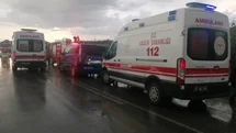 Isparta'da Tur Minibüsü Kaza Yaptı