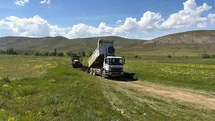 Gökçedere’nin arazi yollarında çalışmalar devam ediyor