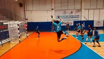 Bursa'da Kadın Hentbol Takımı Şampiyon Oldu