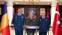 Genelkurmay Başkanı Orgeneral Bayraktaroğlu, Romanya Hava Kuvvetleri Komutanı Baraboi’yi kabul etti