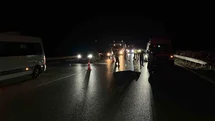 Bursa'da Yolun Karşısına Geçerken Tır Çarptı