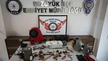 Bilecik’te metruk binada hırsızlık girişimi: 2 şüpheli yakalandı