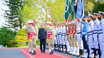 İran Cumhurbaşkanı Pezeşkiyan, Pakistan'da Görüştü