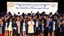 Zonguldak'ta Genç Doktorlar Mezun Oldu