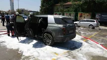 Malatya'da Park Halindeki Araç Yandı