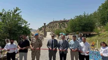 Ortaokulu öğrencilerinin yıl sonu resim sergisi Cendere Köprüsü’nde açıldı