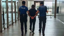 13 yıl hapis cezasıyla aranan şahıs havalimanında yakalandı
