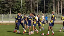 Fenerbahçe Topuk Yaylası'nda Antrenman Yaptı