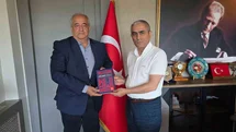 Aliağa'da "Helvacı Kilimi" Kitabı Takdim Edildi