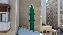 Minareye yer bulamayınca duvara tasarladılar