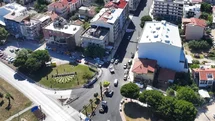 Altyapısı yenilenen caddede sıcak asfalt çalışmaları başladı