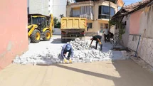 Nazilli'de Yol Yenileme Çalışmaları Devam Ediyor