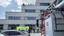 Bolu'da Çatıya Çıkan Adam İsyan Etti