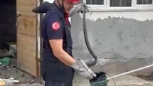 Osmaniye’de evin bahçesinde görülen yılan yakalandı