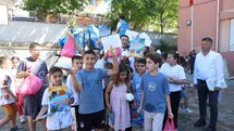 Adana'da Öğrencilere Karne Hediyesi Kar