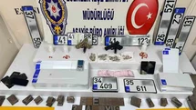 İstanbul’da sahte plaka basımı yapılan adrese operasyon yapıldı: 4 gözaltı
