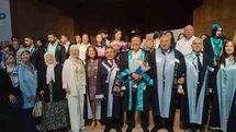 64 Yaşında Mezuniyet Sevinci Yaşadı