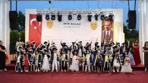 MTK Koleji’nde hem mezuniyet hem karne heyecanı