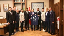 Kütahyaspor Heyeti, Vali Musa Işın ve Belediye Başkanı Eyüp Kahveci ile görüştü