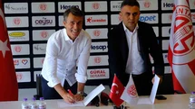 Antalya'da Bülent Korkmaz Dönemi Başladı