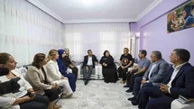 Diyarbakır'da Rojin Kabaiş'in Ailesine Ziyaret