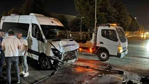 Bursa'da Servis Minibüsü Refüje Çıktı