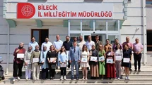 Bilecik’te Harezmi öğretmenlerine sertifika verildi