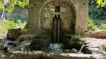 Diyarbakır’da tarihi çeşme harabeye döndü
