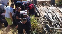 Şanlıurfa'da Otomobil Devrildi: 1 Ölü, 4 Yaralı