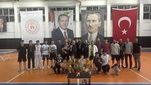 Pozantı'da Ayak Tenisi Turnuvası Yapıldı