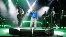 Resul Dindar'dan Gölcük'te Konser Keyfi