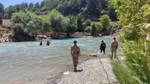 Antalya'da Kayıp Genç İçin Arama Devam Ediyor