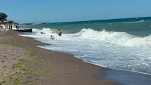 Akçakoca'da Dalga Boyu Artıyor