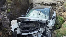 Giresun'da Otomobil Su Kanalına Düştü