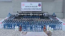 Manavgat’ta kaçak alkol operasyonu: Yüzlerce litre ele geçirildi