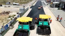 Mersin’de bozulan yollar sıcak asfaltla yenilendi