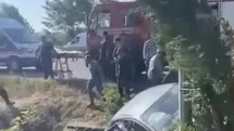 Sakarya'da Menfeze Uçan Otomobilde İki Can Gitti