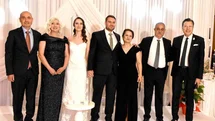 Özyapar ve Handır Ailelerinin Mutlu Anı