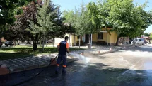 Elazığ’da belediye ekiplerinin, temizlik mesaisi sürüyor