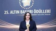İHA muhabiri Zöhre Alagöz’e "Yılın En İyi Savunma Muhabiri" ödülü verildi