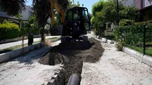 Kuşadası'nda Yağmur Suyu Hattı Çalışması Başladı