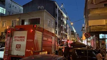 İstanbul Esenler'de Yangın Panik Yarattı