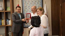 Vali Musa Işın, koruyucu aileler ve çocuklarını valilikte ağırladı