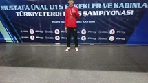 Kütahyalı Boksör Mehmet Turan Delibaş Türkiye üçüncüsü oldu