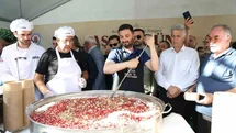 Kağıthane'de Aşure İkramı Yapıldı