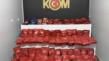 Niğde’de kaçak tütün operasyonu: 272 paket ele geçirildi