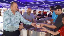 İznik'te Aşure İkramı Yapıldı