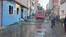 Küçükkuyu'da Ev Yangını Çıktı